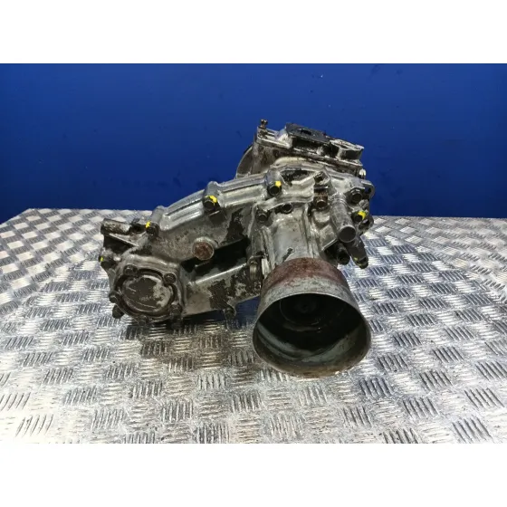 Caja Transfer para Mitsubishi Montero (V20/V40)