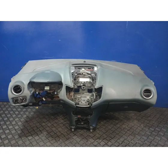 Salpicadero para Ford Fiesta (Cb1)