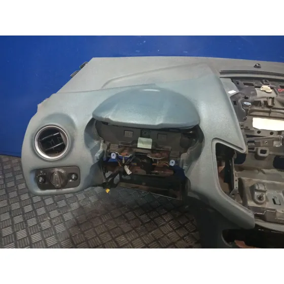 Salpicadero para Ford Fiesta (Cb1)