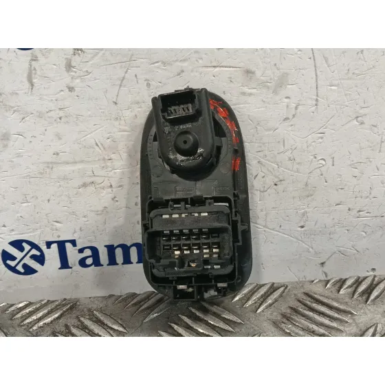 Mando Elevalunas Delantero Izquierdo para Renault Master Iii Furgoneta (Fv)