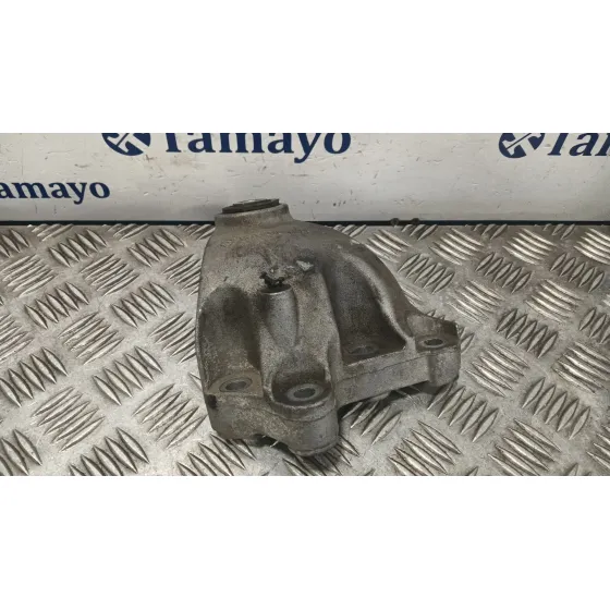 Soporte Motor Derecho para Mercedes-Benz Clase A (W176)