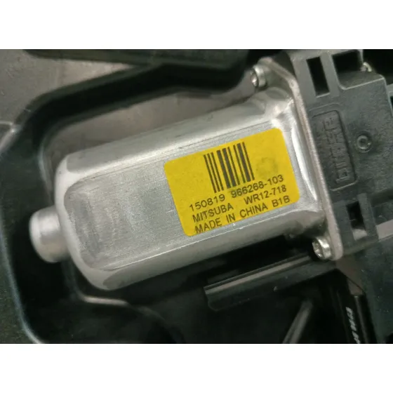 Elevalunas Delantero Izquierdo para Volvo V40 Hatchback (525)