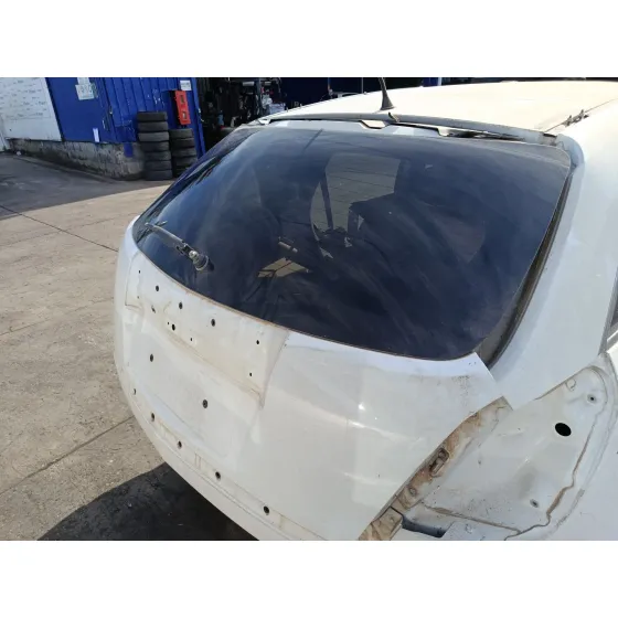 Porton Trasero para Opel Antara