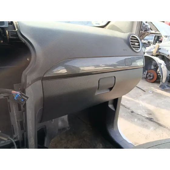 Guantera para Opel Antara