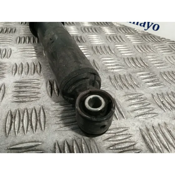 Amortiguador Delantero para Nissan Nt400 Cabstar (F24M)