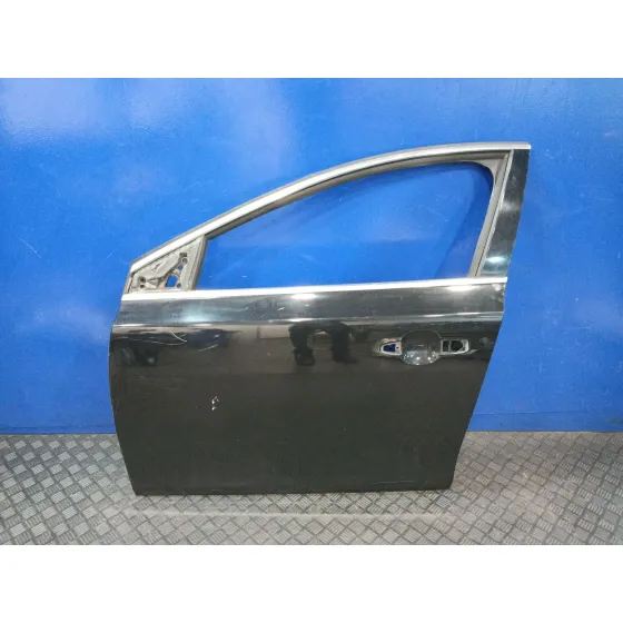Puerta Delantera Izquierda para Volvo V40 Hatchback (525)