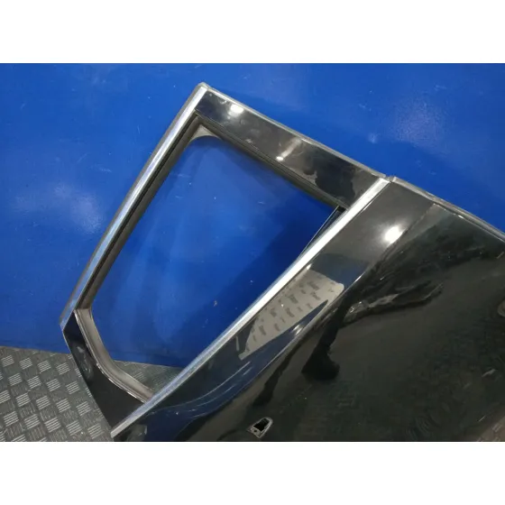 Puerta Trasera Derecha para Volvo V40 Hatchback (525)