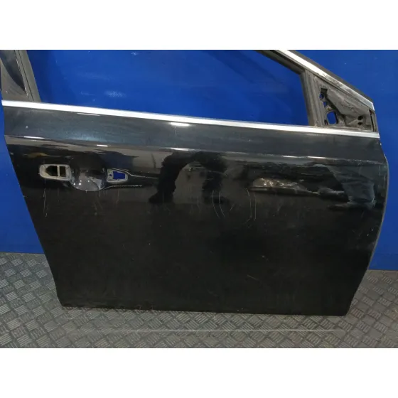 Puerta Delantera Derecha para Volvo V40 Hatchback (525)