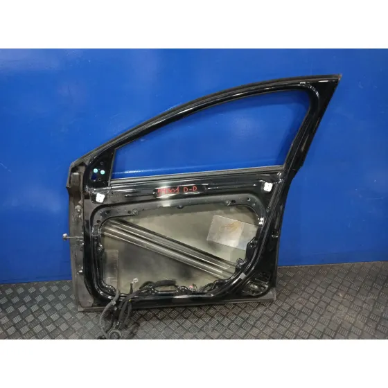 Puerta Delantera Derecha para Volvo V40 Hatchback (525)