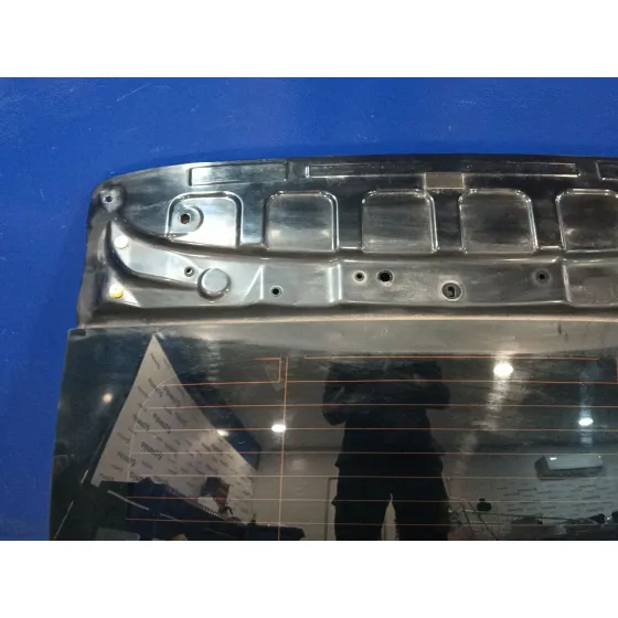Porton Trasero para Volvo V40 Hatchback (525)