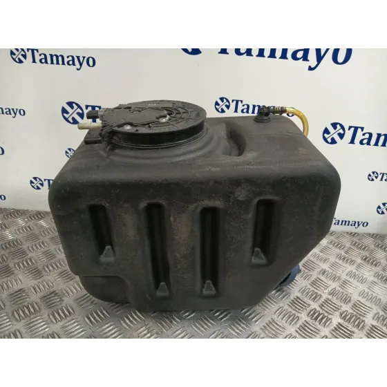 Deposito Adblue para Mitsubishi Canter 01/99 ->