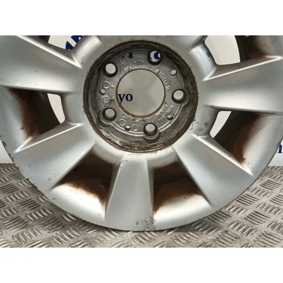 Llanta para Bmw 5 (E39)