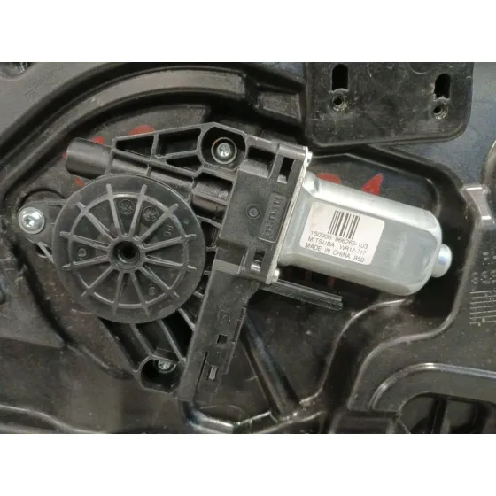 Elevalunas Delantero Derecho para Volvo V40 Hatchback (525)
