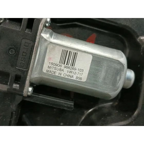 Elevalunas Delantero Derecho para Volvo V40 Hatchback (525)