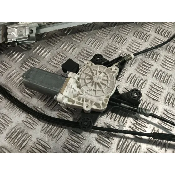 Elevalunas Delantero Derecho para Mercedes-Benz Viano (W639)