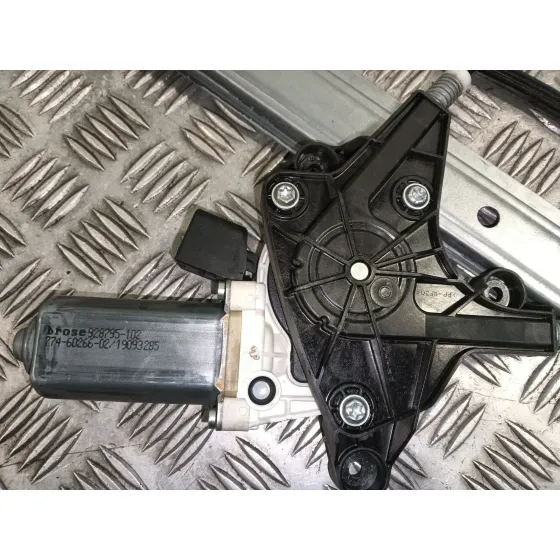 Elevalunas Delantero Izquierdo para Mercedes-Benz Viano (W639)