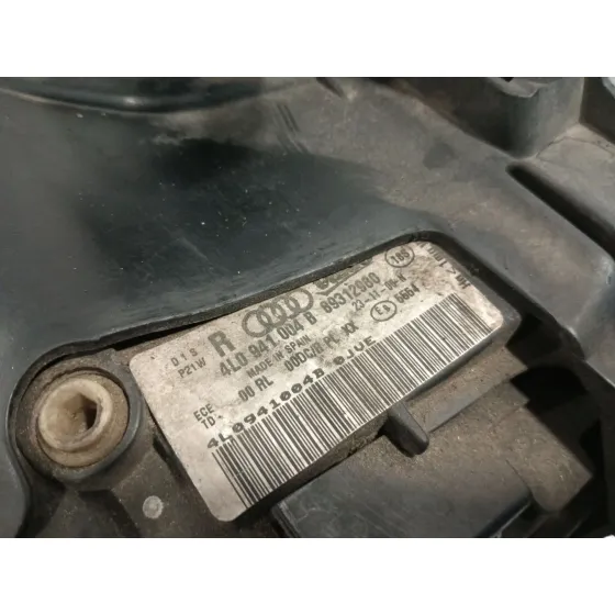 Faro Derecho para Audi Q7 (4Lb)