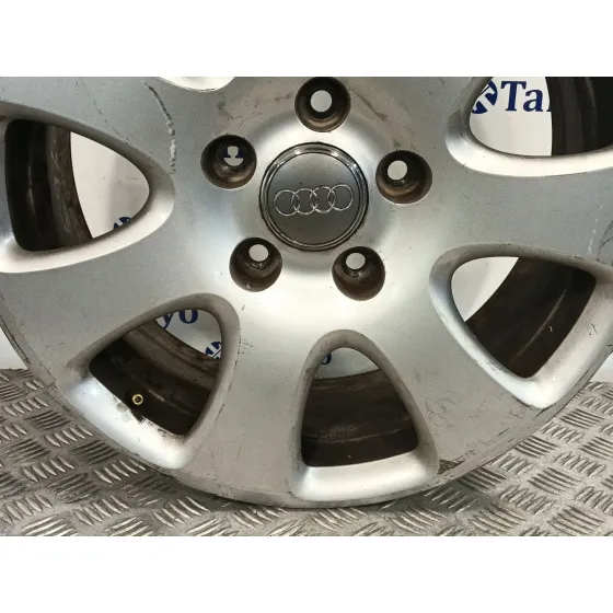 Llanta para Audi Q7 (4Lb)