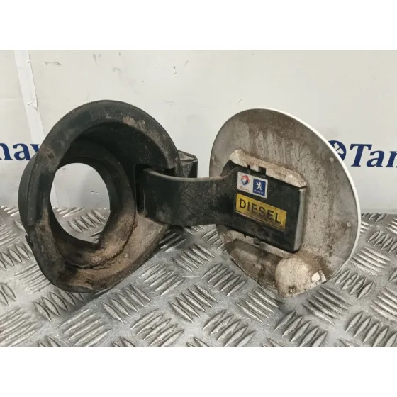 Tapa Exterior Combustible para Peugeot 308 Sw