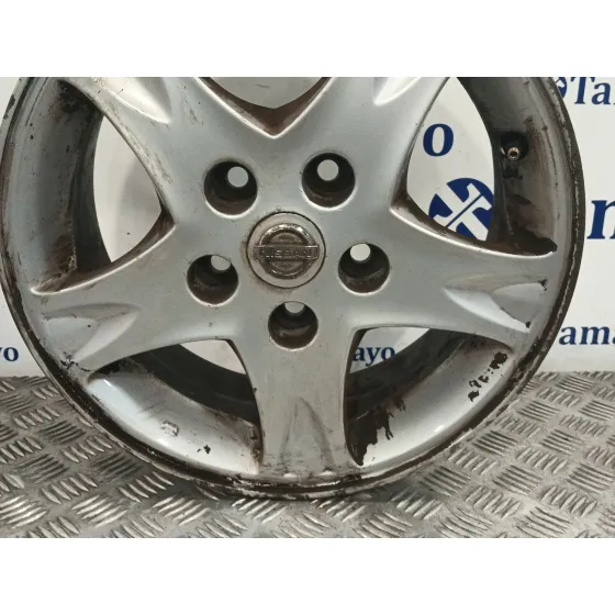 Llanta para Nissan Almera Tino (V10)
