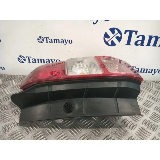 Piloto Trasero Derecho para Dacia Duster (Hs_)