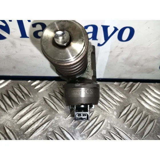 Inyector para Audi A3 (8P1)