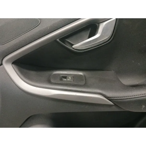 Guarnecido Puerta Delantera Derecha para Volvo V40 Hatchback (525)