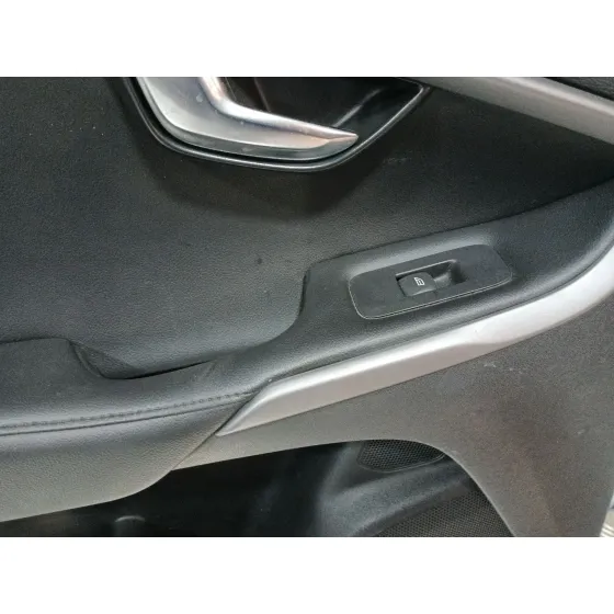 Guarnecido Puerta Trasera Izquierda para Volvo V40 Hatchback (525)