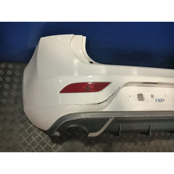 Paragolpes Trasero para Volvo V40 Hatchback (525)