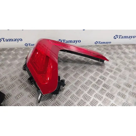 Piloto Trasero Derecho para Volvo V40 Hatchback (525)