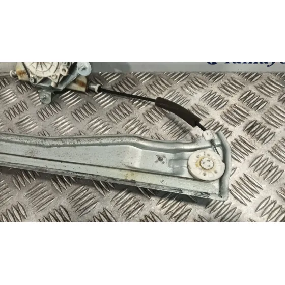 Elevalunas Delantero Izquierdo para Hyundai H350 Furgoneta