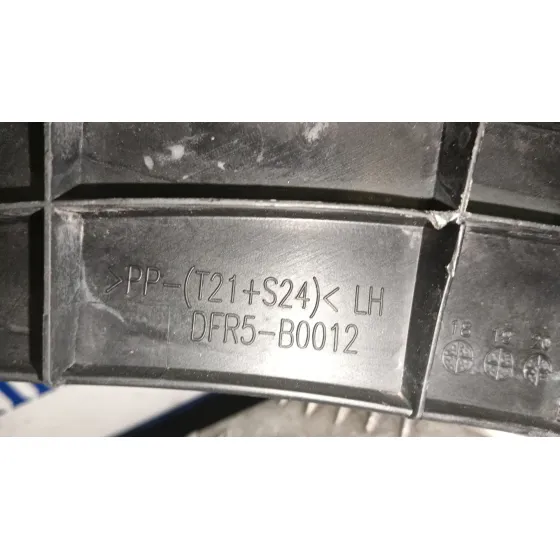 Aletin Delantero Derecho para Mazda Cx-30 (Dm, Dt, Ed)