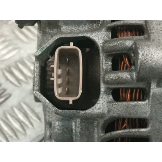 Alternador para Mitsubishi Lancer Viii (Cy_A, Cz_A)