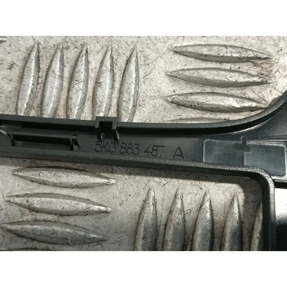 Moldura para Volkswagen Golf Vi (5K1)