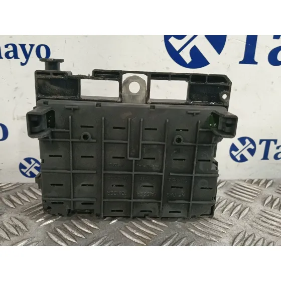 Caja Reles / Fusibles para Peugeot 307 Cc (3B)