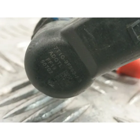 Inyector para Ford Transit Connect (P65_, P70_, P80_)