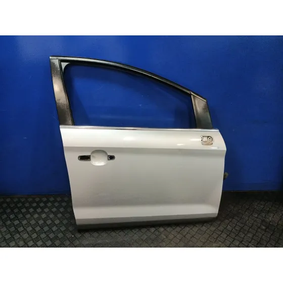 Puerta Delantera Derecha para Ford Kuga I