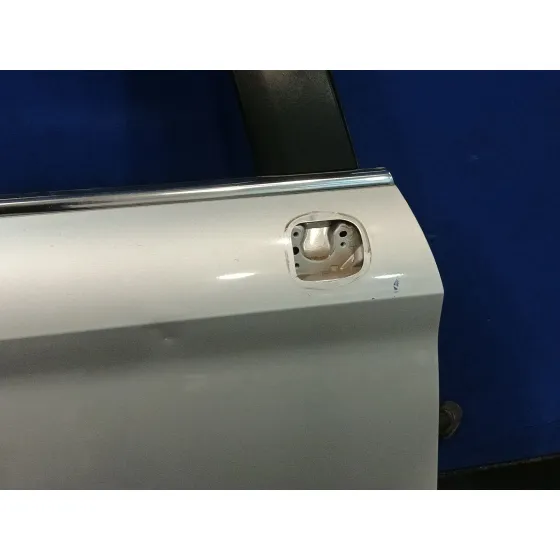 Puerta Delantera Derecha para Ford Kuga I