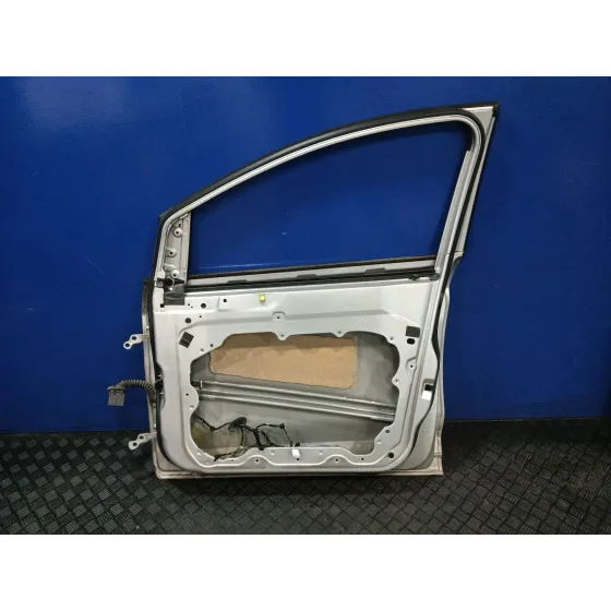 Puerta Delantera Derecha para Ford Kuga I