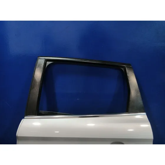 Puerta Trasera Izquierda para Ford Kuga I