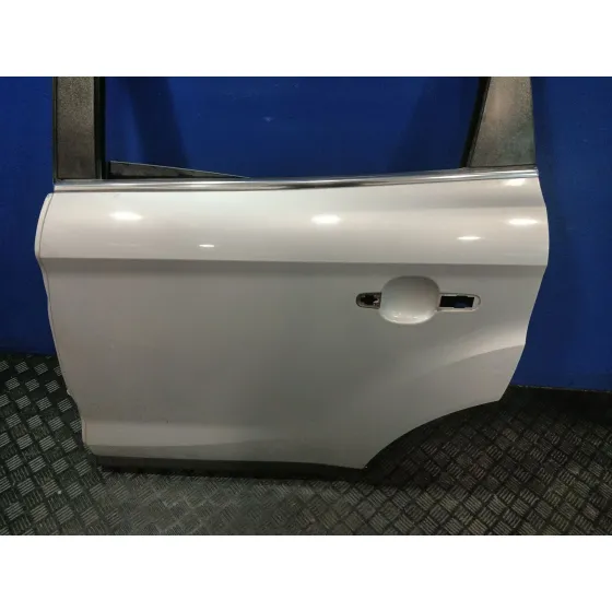 Puerta Trasera Izquierda para Ford Kuga I