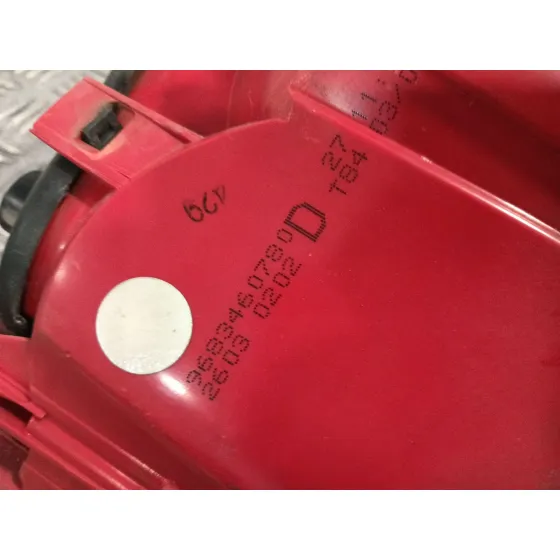 Piloto Trasero Derecho para Peugeot 3008 I Monospace (0U_)