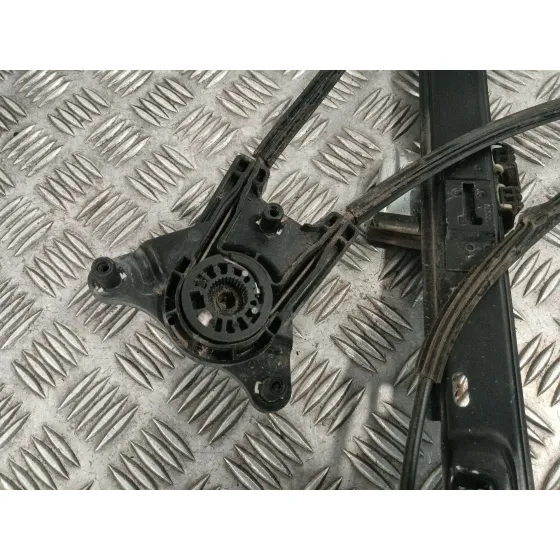 Elevalunas Delantero Izquierdo para Seat Ibiza (6J5)