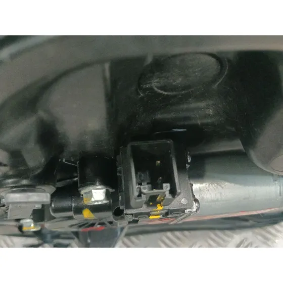Elevalunas Trasero Derecho para Mazda 2 Lim. ()
