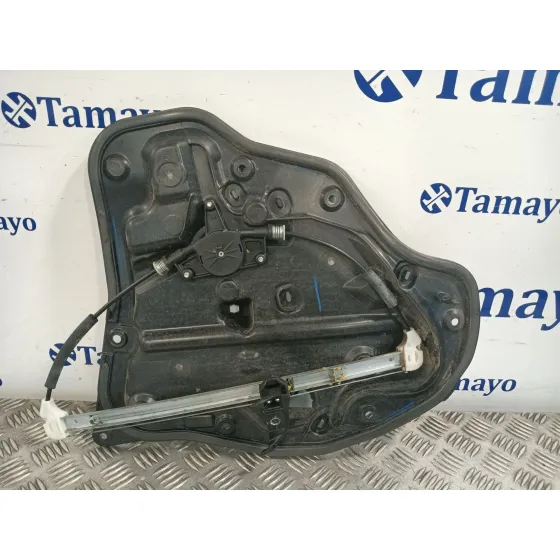 Elevalunas Trasero Derecho para Mazda 2 Lim. ()