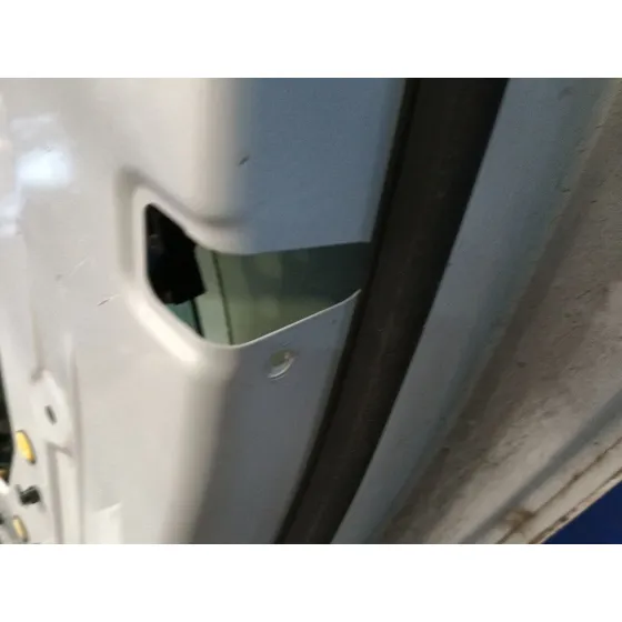 Puerta Trasera Derecha para Jaguar Xe (X760)