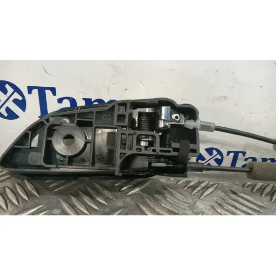 Cerradura Puerta Trasera Derecha para Mazda 2 Lim. ()