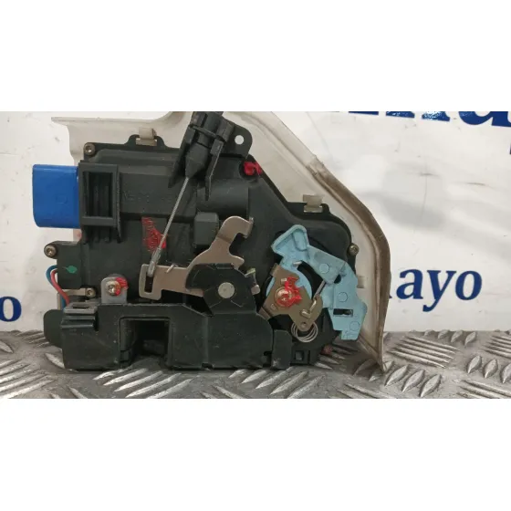 Cerradura Puerta Delantera Derecha para Volkswagen Golf Plus V (5M1, 521)