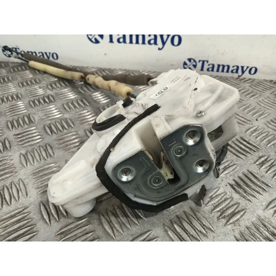 Cerradura Puerta Delantera Izquierda para Mazda 2 Lim. ()