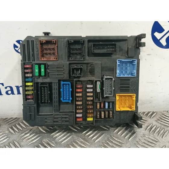 Caja Reles / Fusibles para Opel Combo Furgoneta/Monovolumen (K9)